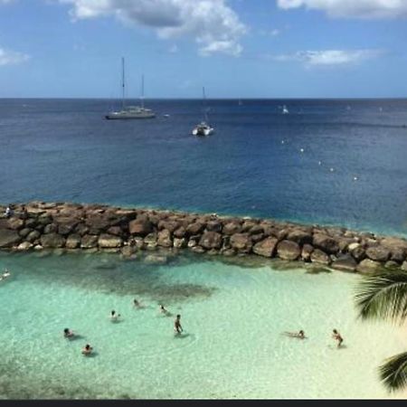 Skys Location Pakehina Bed & Breakfast Schoelcher Bagian luar foto